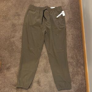 Old Navy Men's Olive Joggers